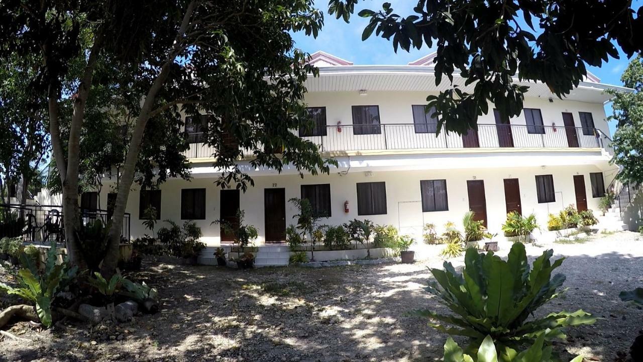 Hotel Reddoorz Premium @ Napaling Point Tangnan Exterior foto